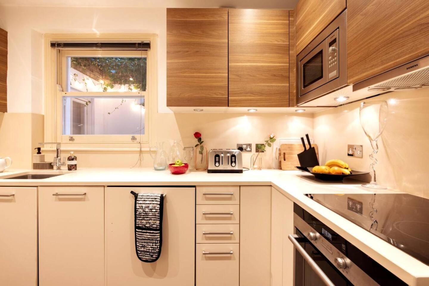Niru Experience Hidden Gem In Chelsea 2Bd 2Ba Lägenhet London Exteriör bild