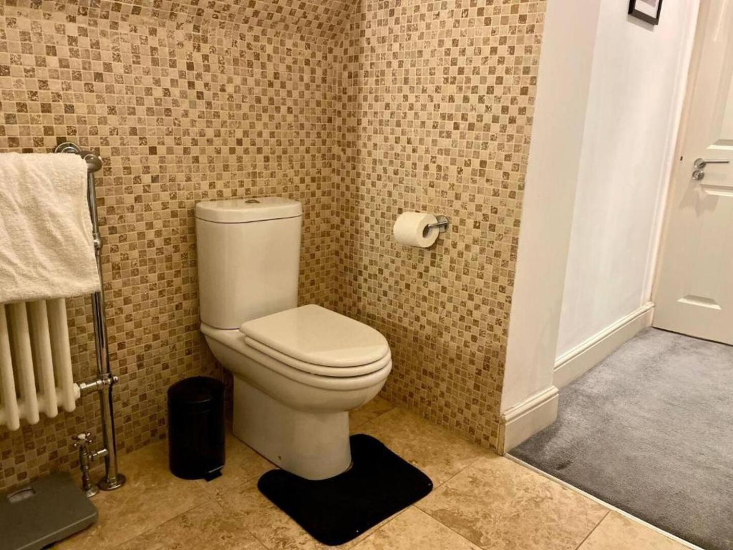 Niru Experience Hidden Gem In Chelsea 2Bd 2Ba Lägenhet London Exteriör bild