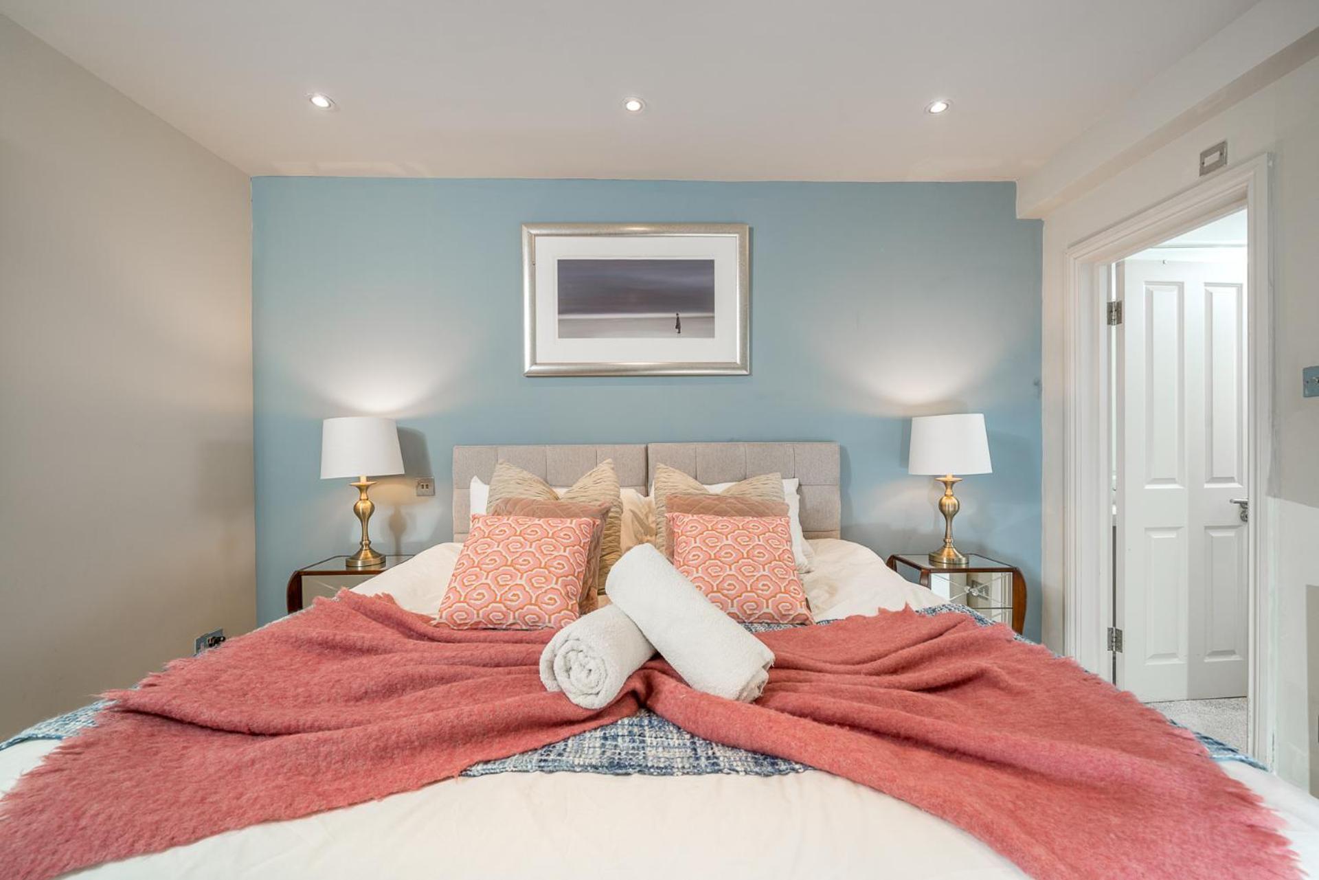 Niru Experience Hidden Gem In Chelsea 2Bd 2Ba Lägenhet London Exteriör bild