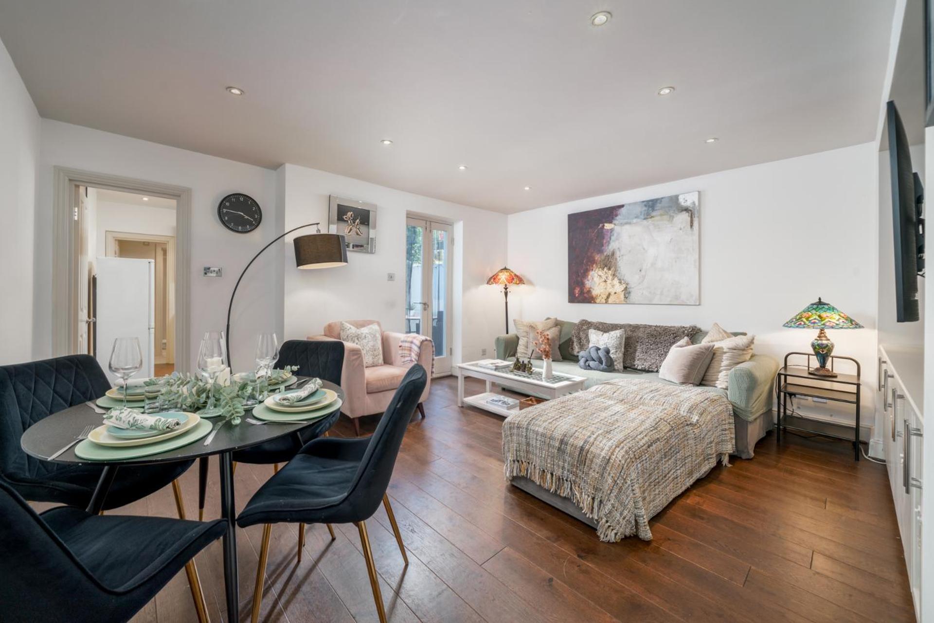 Niru Experience Hidden Gem In Chelsea 2Bd 2Ba Lägenhet London Exteriör bild