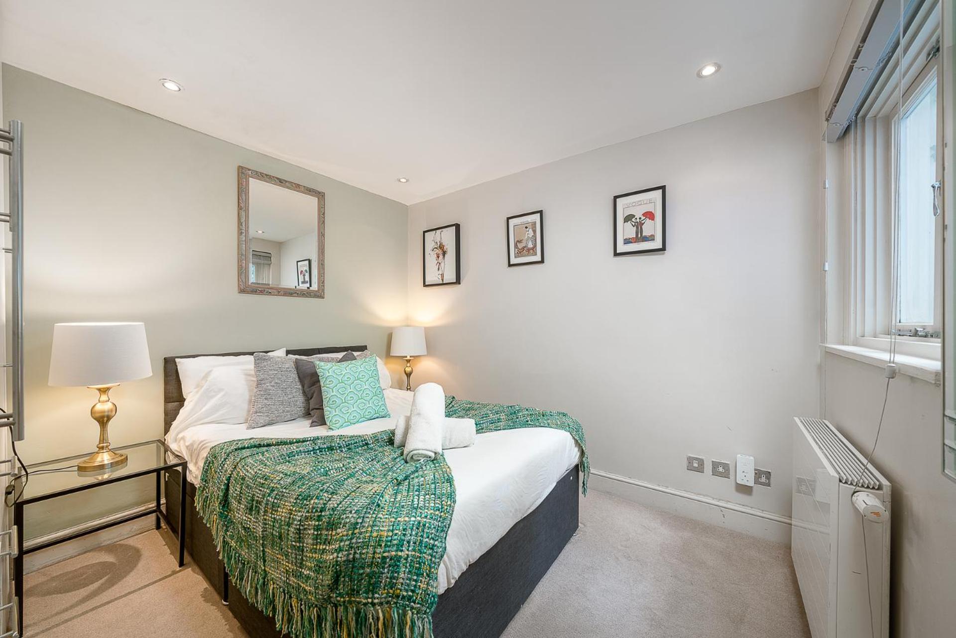 Niru Experience Hidden Gem In Chelsea 2Bd 2Ba Lägenhet London Exteriör bild
